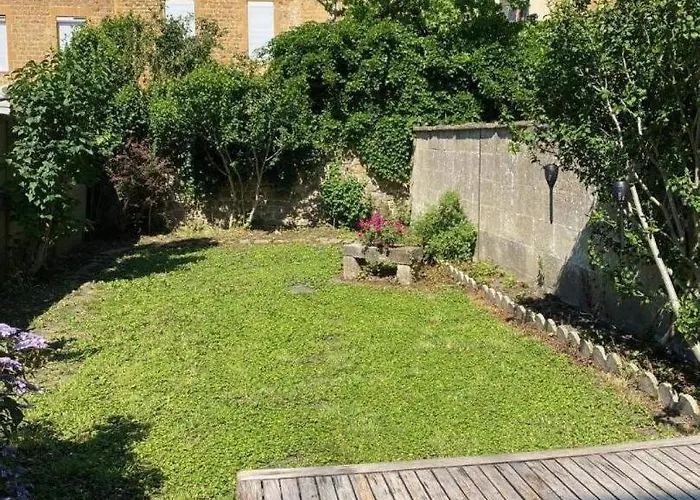 La Maison Du Voyageur Toque * Charleville-Mezieres